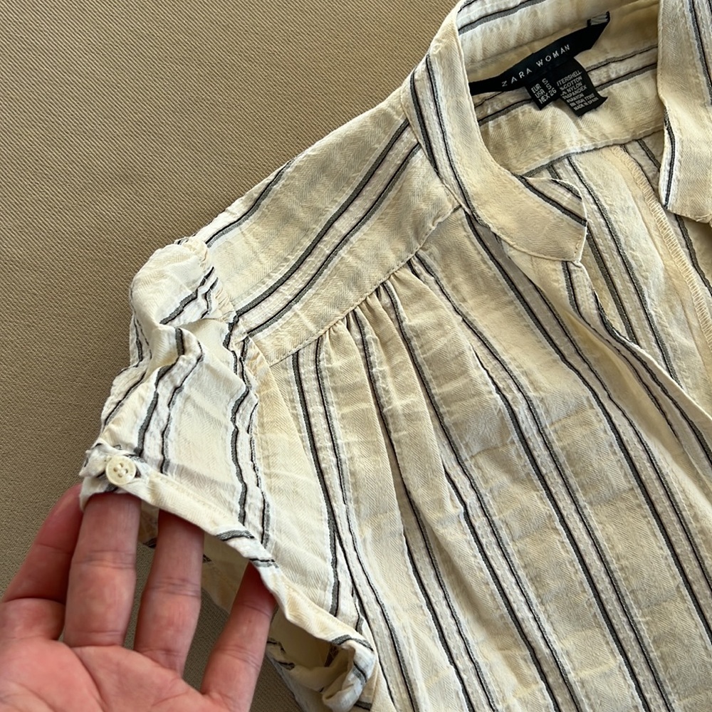 Zara Woman Striped Buttondown - Picture 7 of 8